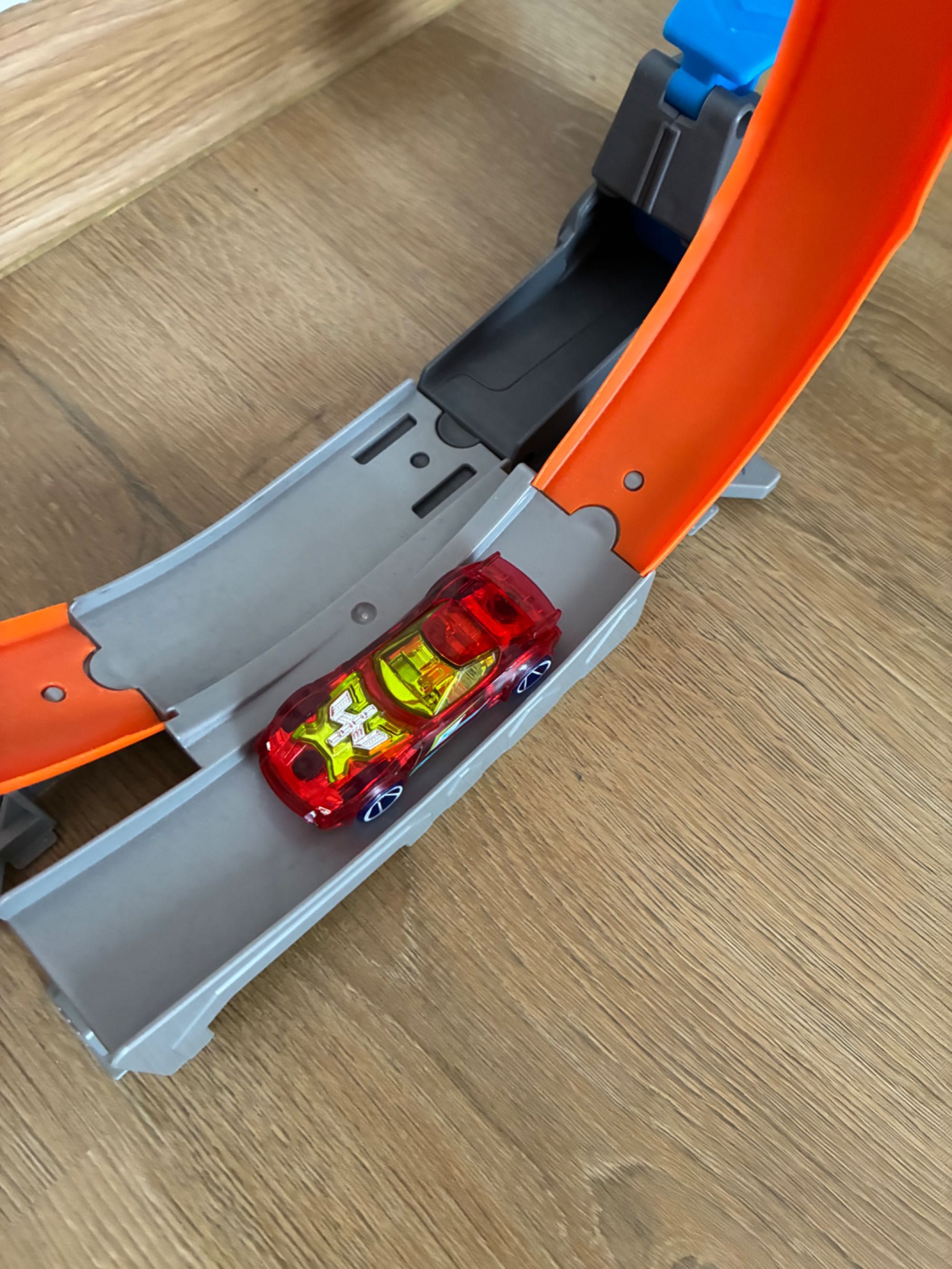 Hot Wheels Писта с кола