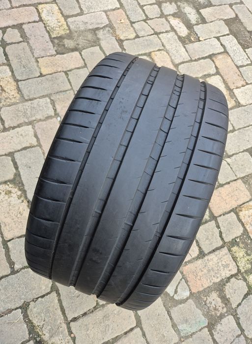 O bucată 325/30 ZR  21 vară - una Michelin