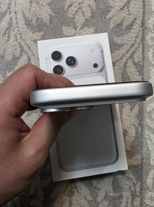 iPhone 17 pro max 13 sikl, silver sim 256gb