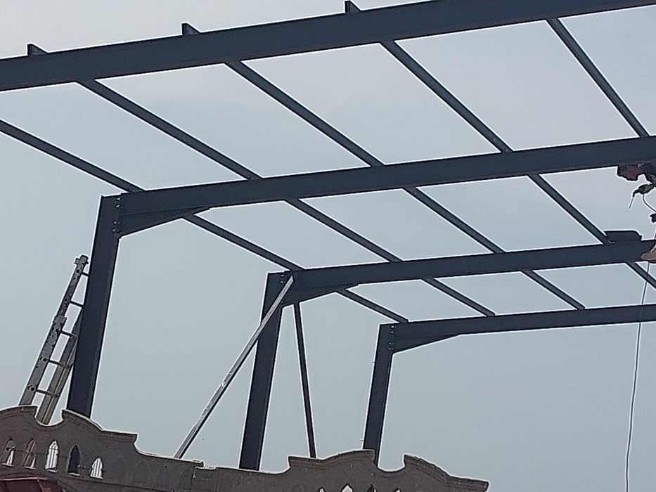 Vand hale metalice 13cu30 cu 4h dor facem mai multe mărimi la comanda