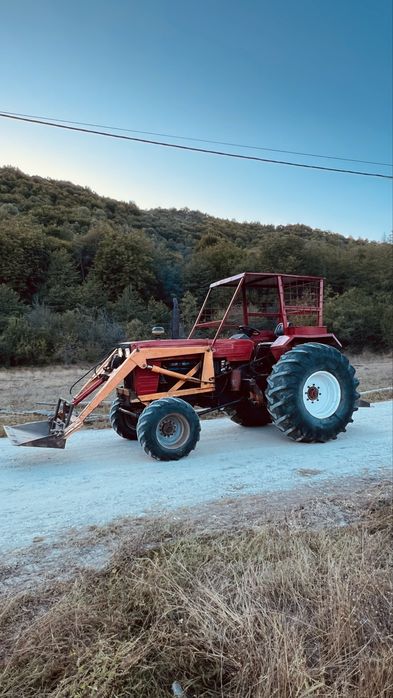 Tractor forestier Universal 651