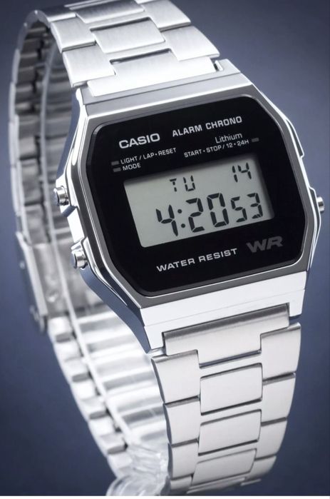 Ceas Casio digital vintage