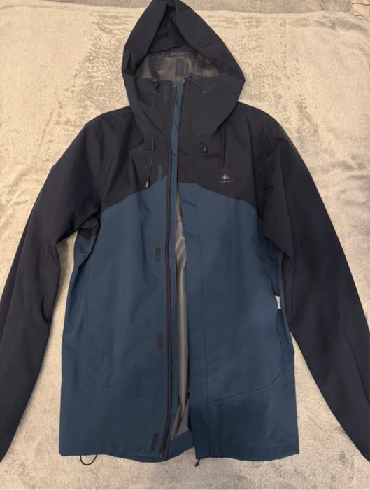 Geaca Quechua Decathlon