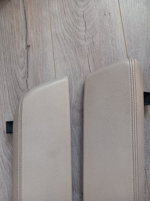 Cotiera consola centrala cal BMW G30 culoare crem bej Canberrabeige