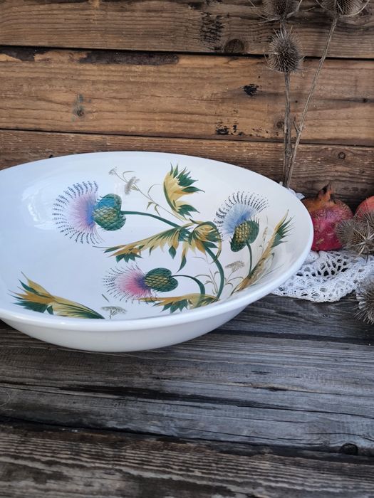 Голяма порцеланова купа