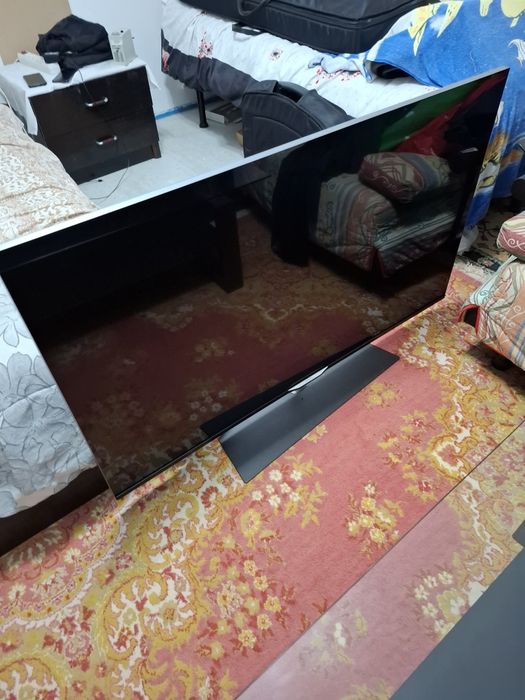 Tv Philips.diagola 140.cm