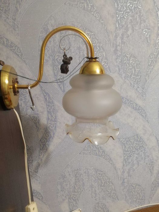 Бра светильник в отличном состоянии продается