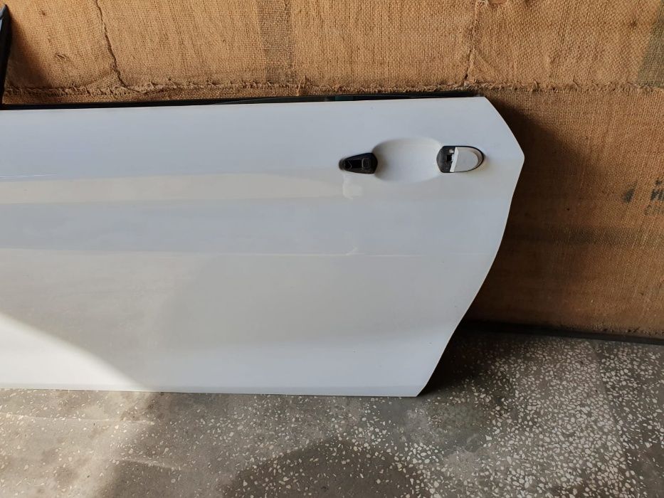 Usa stanga dreapta BMW seria 2 F22 F23 culoare alpinweiss