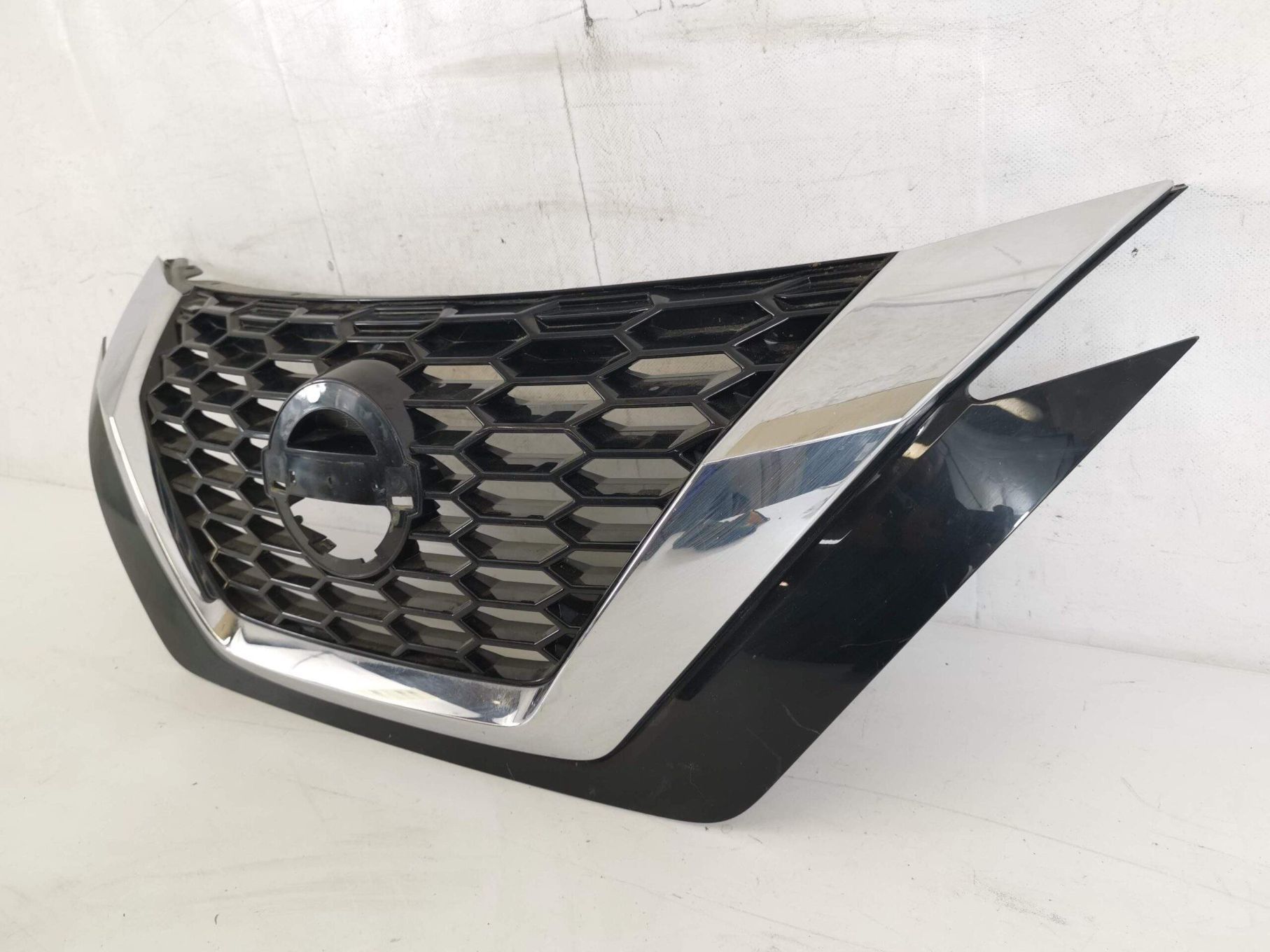 Grila Radiator Nissan Juke F16 2019 2020 2021 2022 2023 2024 2025 Orig