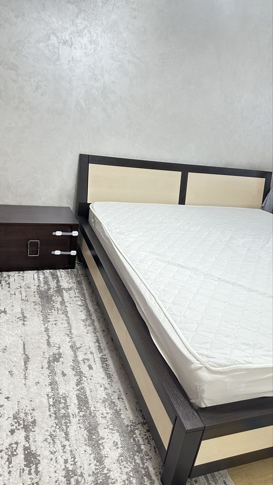 Продам двуспальную кровать 180×200 см