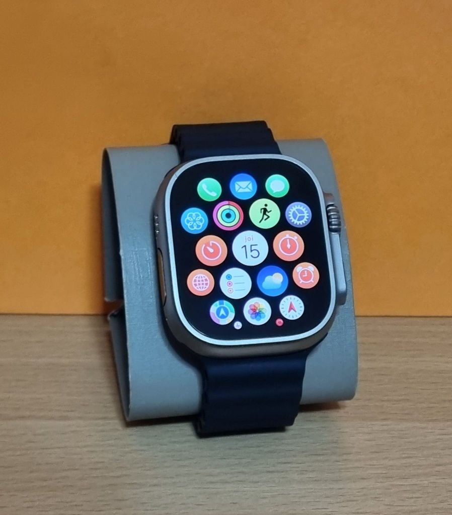Apple Watch Ultra 49 mm full box LTE