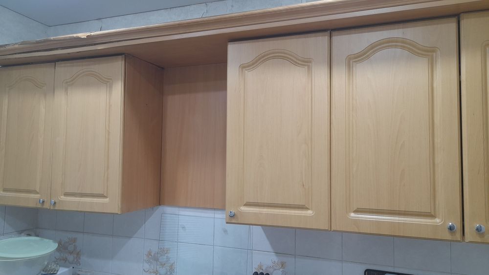 Кухня гарнитура отдам  бесплатно
