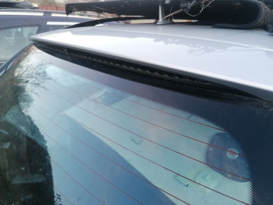 Спойлер с трети стоп на багажник Mercedes W211 facelift