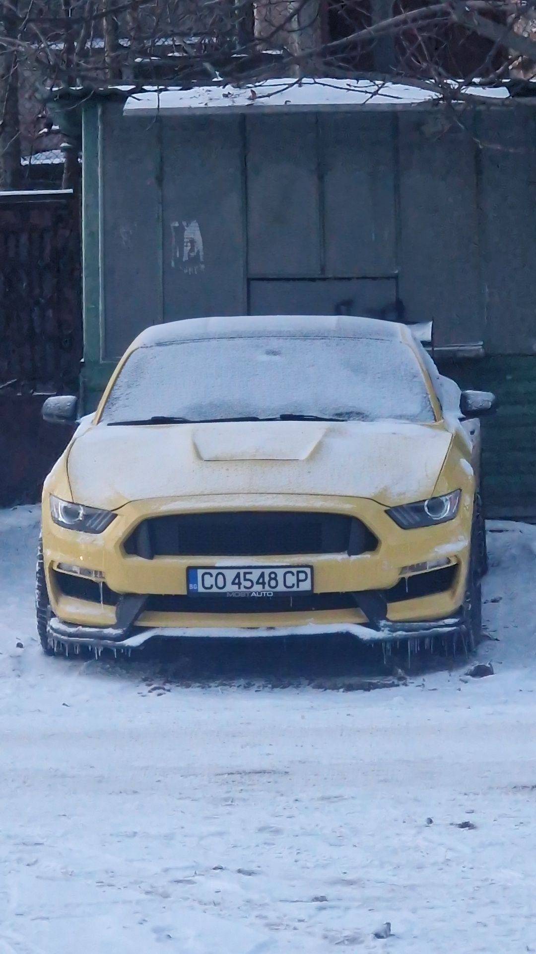 Кола под наем Ford Mustang 2015 за абитуриентски бал или събитие