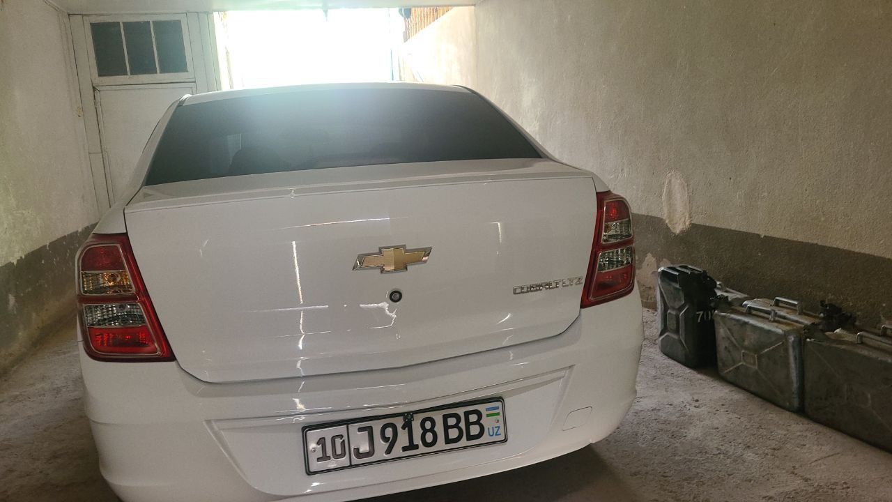 Zor idiyal udar bomagan yemagan moshina