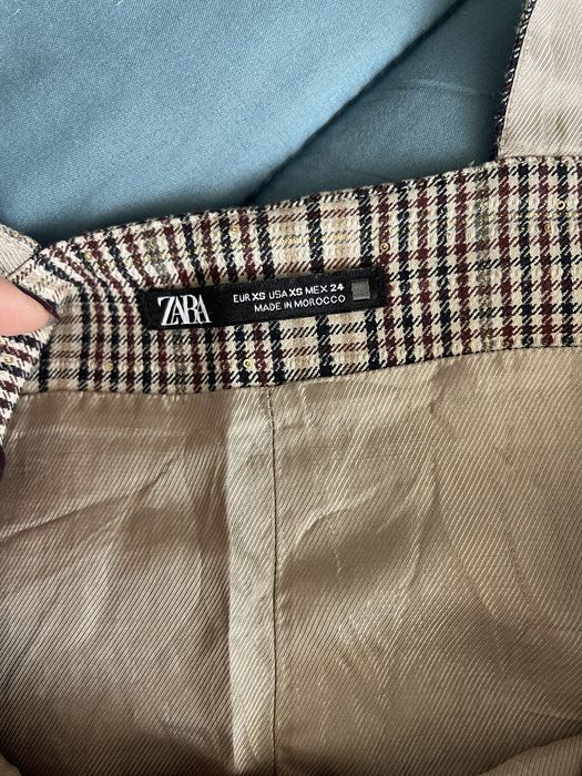 Карирана рокля Zara