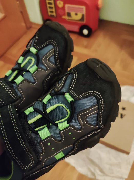 Топли обувки от ест. кожа