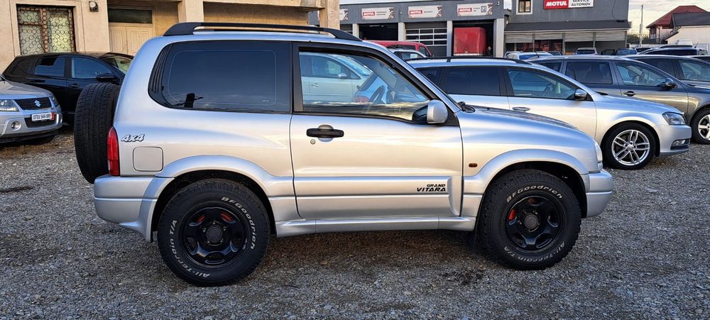 Suzuki Grand Vitara 1.6 BENZINA 4x4 REDUCTOR MANETA mic/MARE an 2004