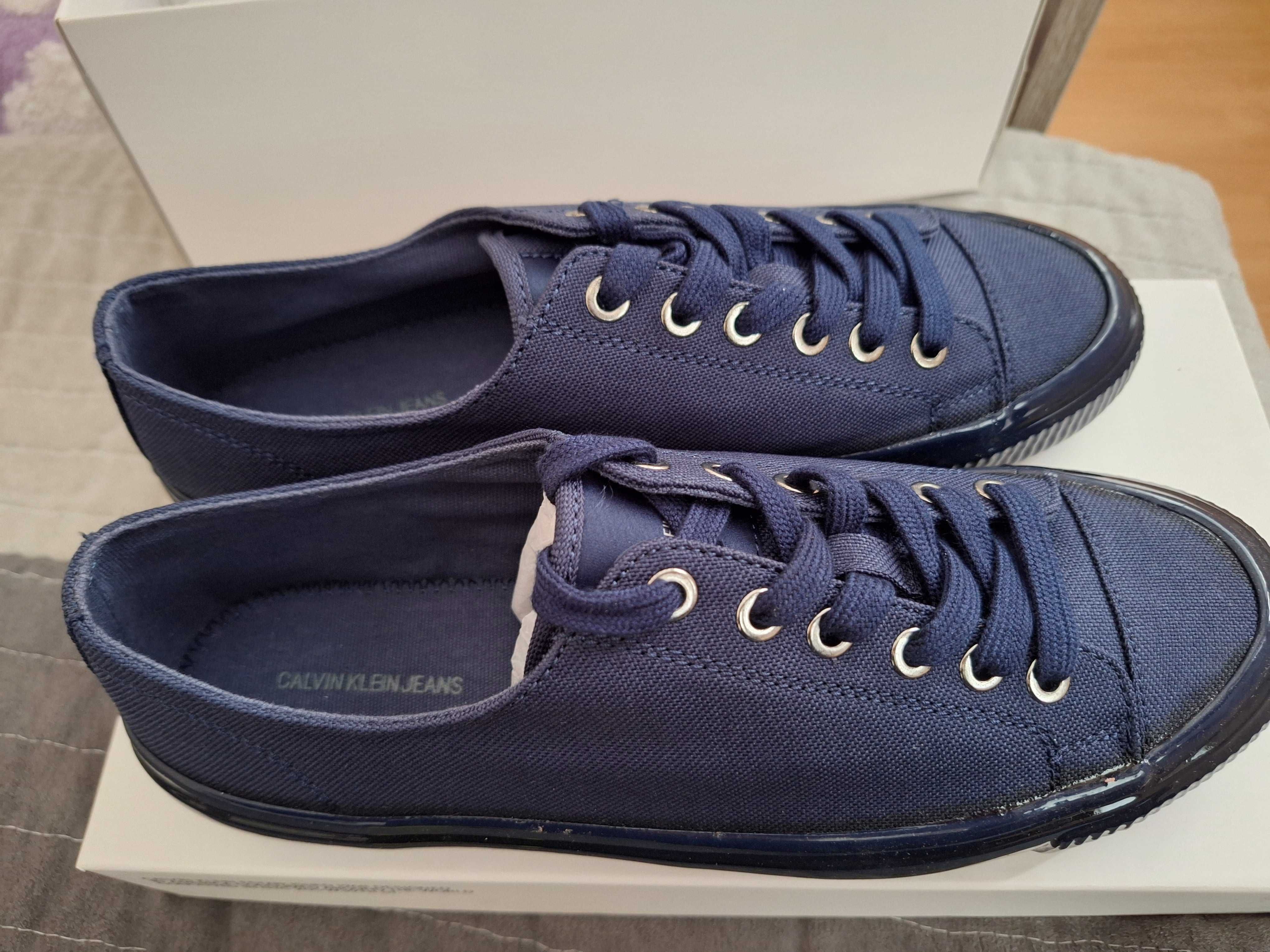 Calvin klein jeans сникърси 39 нови