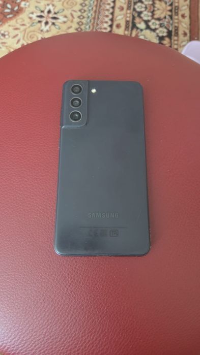 Продам Samsung S 21 FE