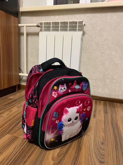 Школьный рюкзак для девочк