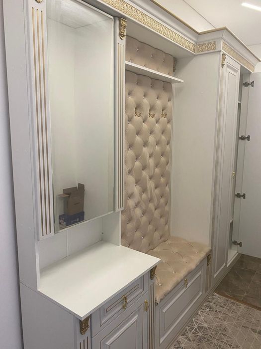 Шкаф для прихожей