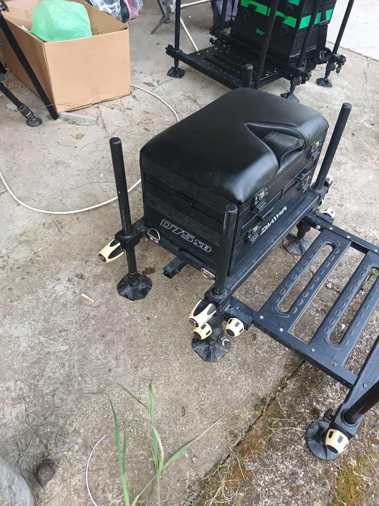 Риболовна Платформа Daiwa D75SB