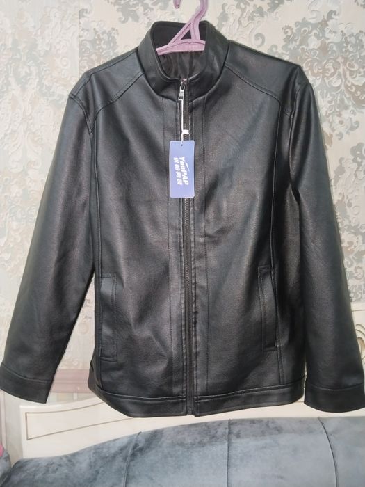 Продам куртку недорого