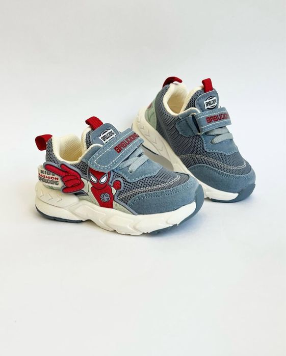 Продам кроссовки. Новые.