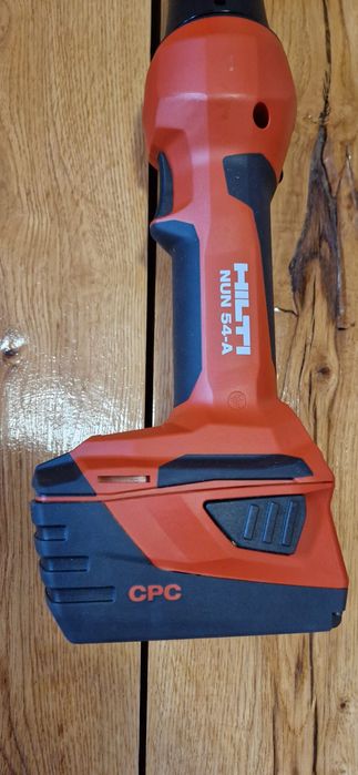 Hilti presa pentru sertizari și tăieri