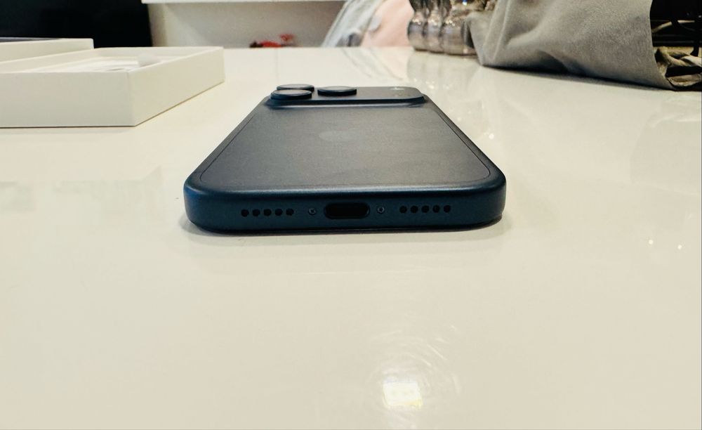 Iphone 17 Pro 256GB син