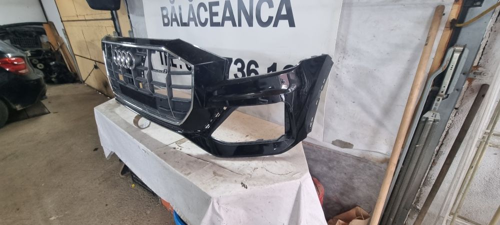 Bara fata Audi Q8