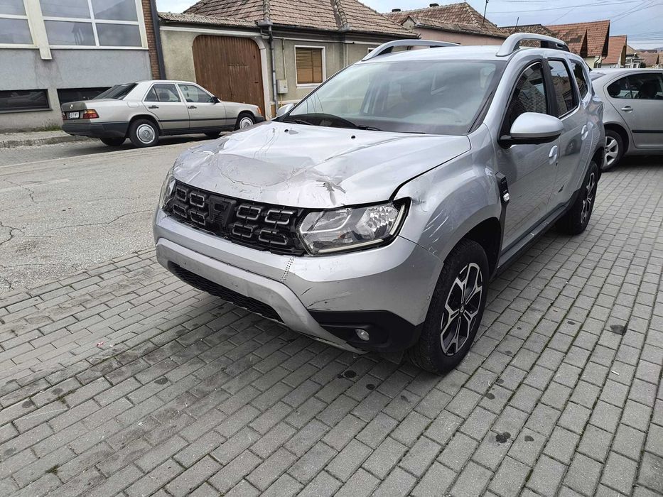Dacia Duster 4x4 avariat de vanzare