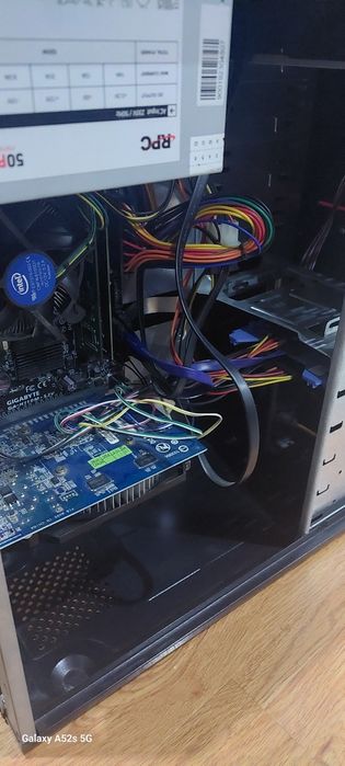 Vând pc office delux +monitor Samsung 60hz