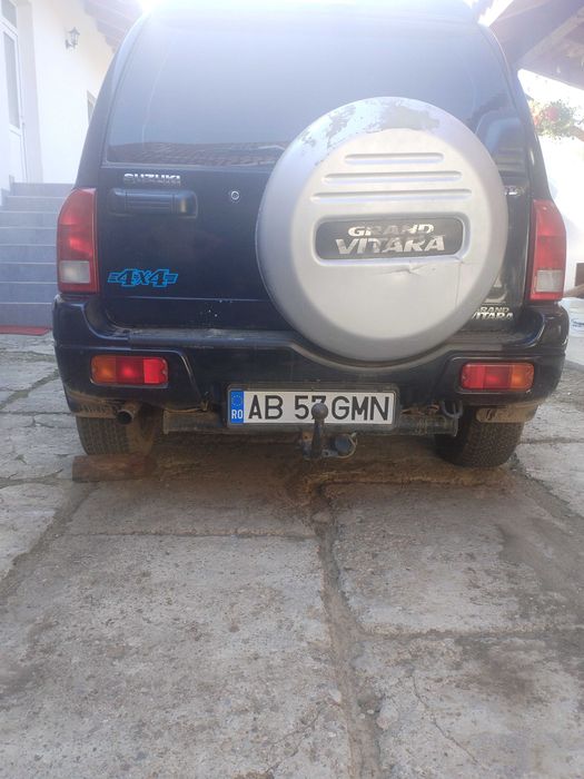 Vând Suzuki Grand vitara
