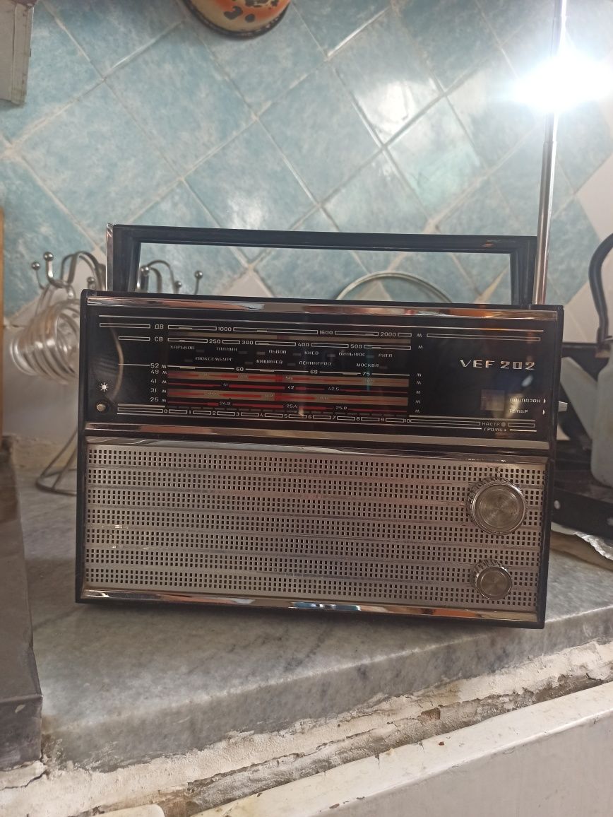 Продается Радио приемник