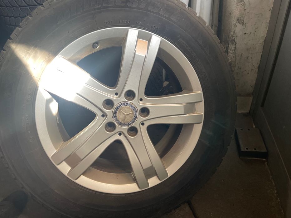 Mercedes GLK 17 *4 броя джанти с гуми зимни