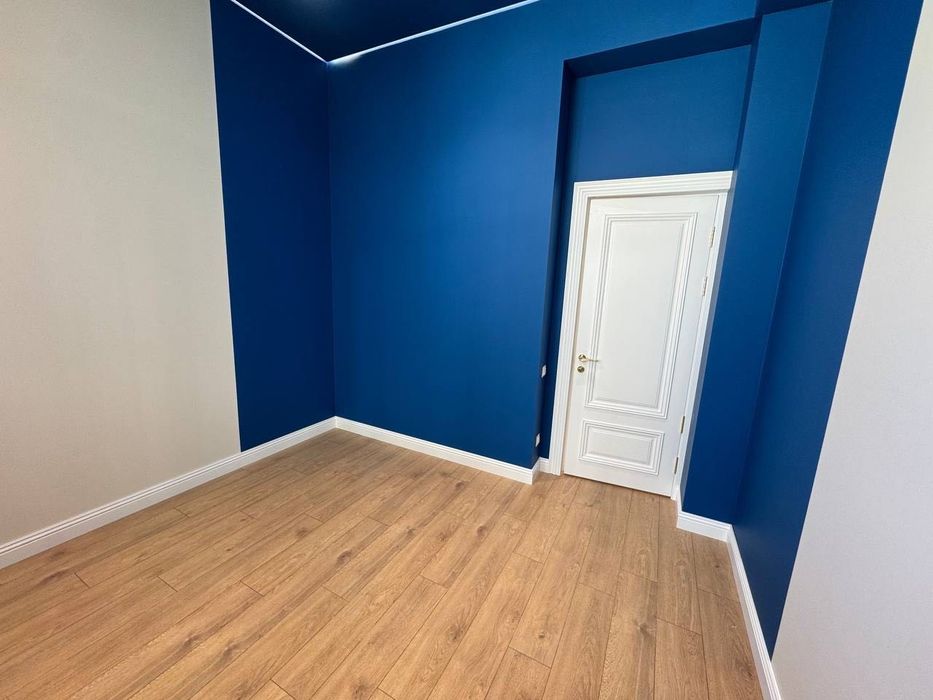 Продается 3х- комнатная квартира в ЖК URBAN DELUX
 
Паркентский