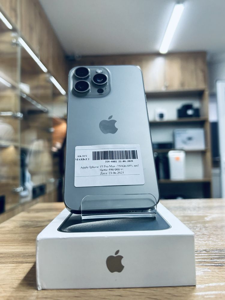 Iphone 15 pro max/256gb/88%/esim