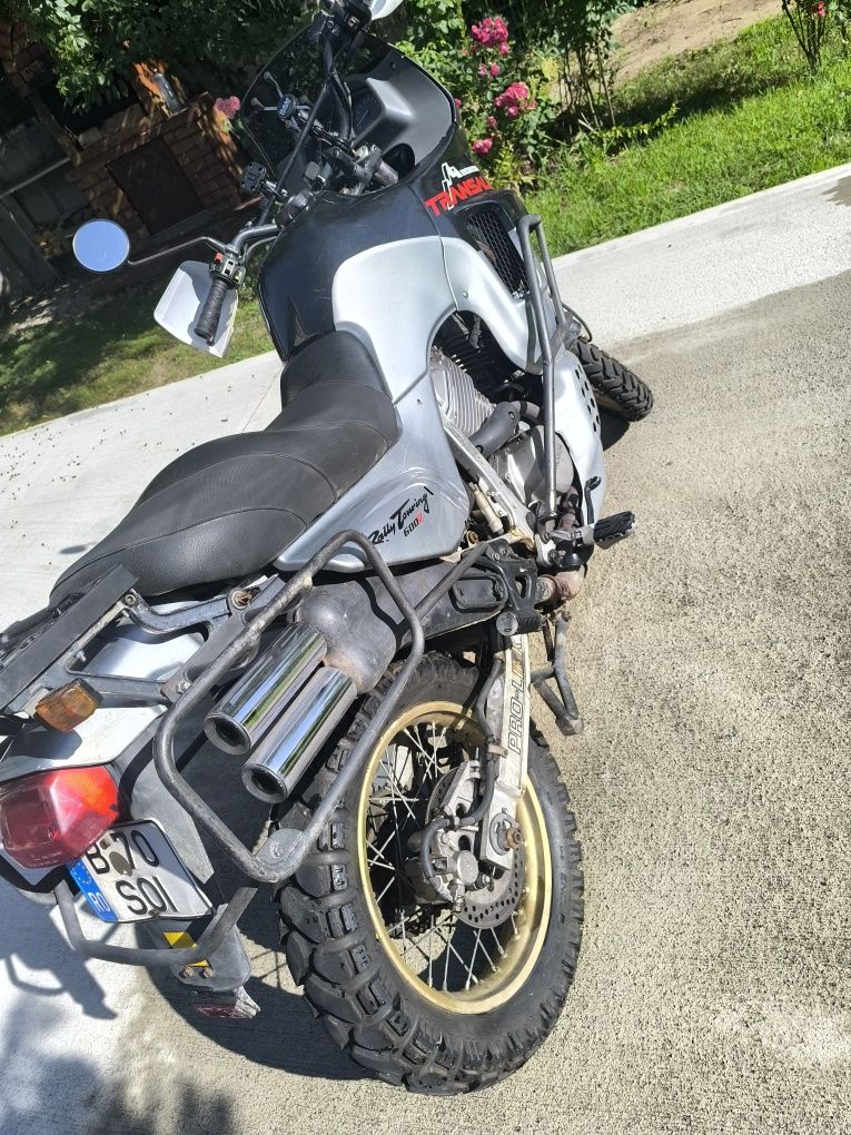 Honda Transalp 600
