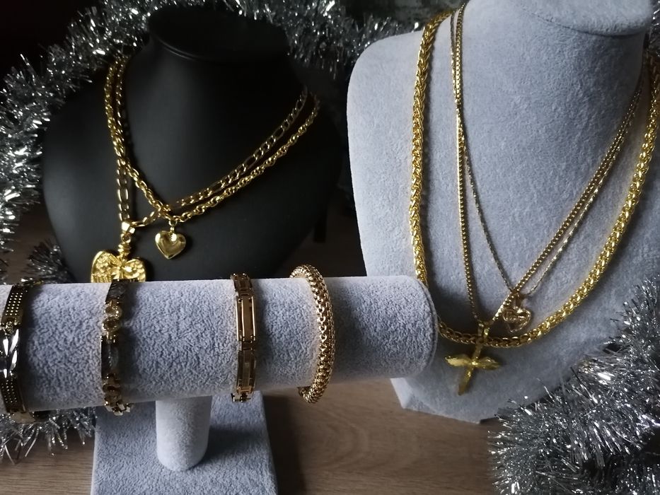 Лот бижута медицинска стомана