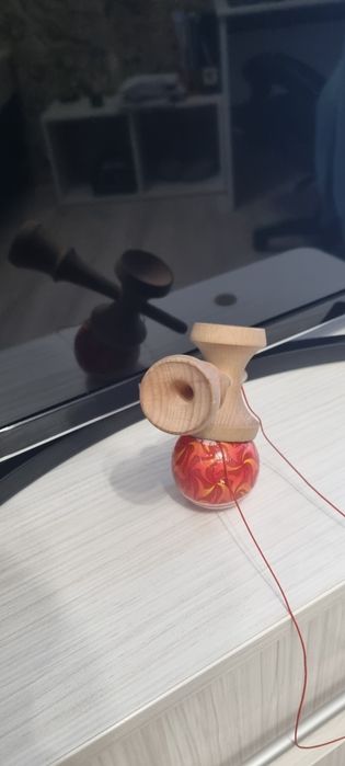 Kendama Europe cu balance hole