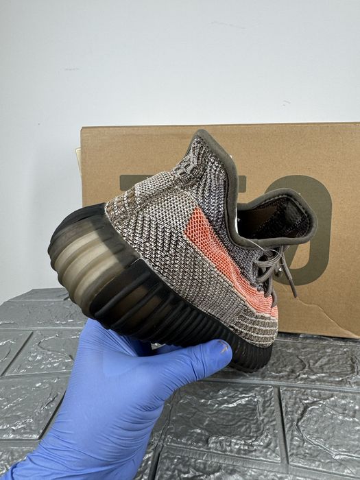 Yeezy 350 v2 Ash Stone