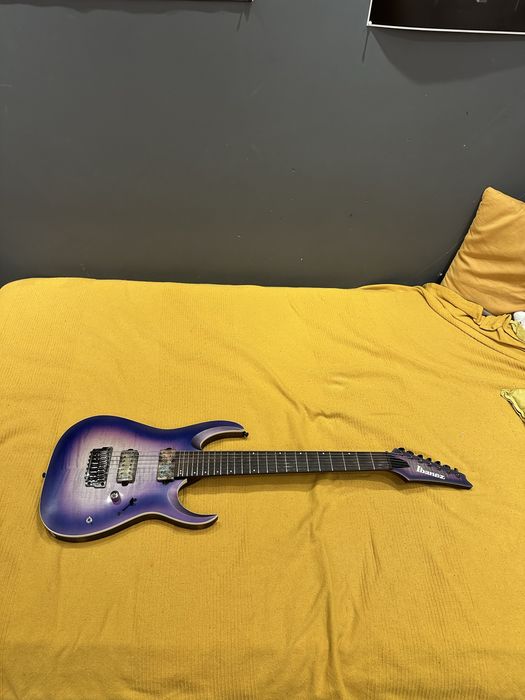 Китара Ibanez седемструнна с Humbucker адаптери