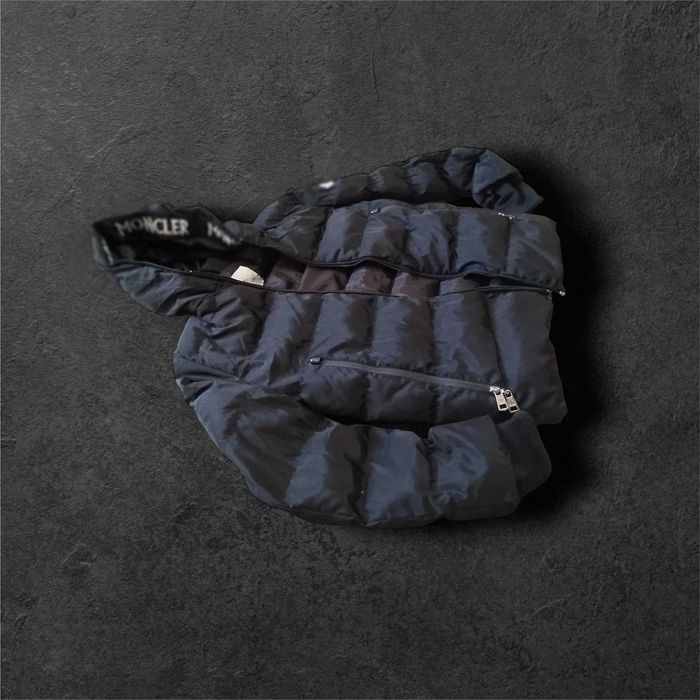 Geaca Moncler neagra