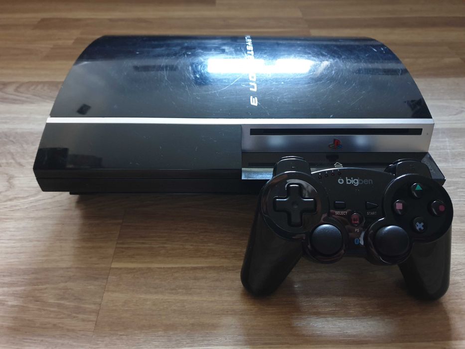 PS3 modat CFW 250 GB + 30 jocuri (GTA V, Red Dead, NFS, Silent Hill)