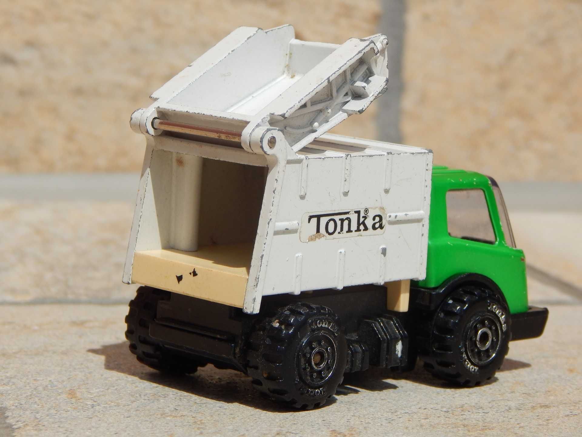 Macheta masina gunoiera fabricata Tonka Japonia metalica anii '70
