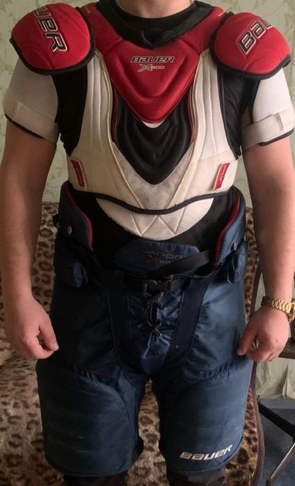 Продам Хоккейные шорты