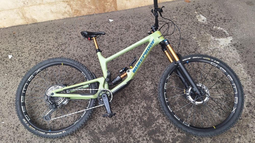 Nukeproof giga carbon kashima schimb cu Yt Tues carbon