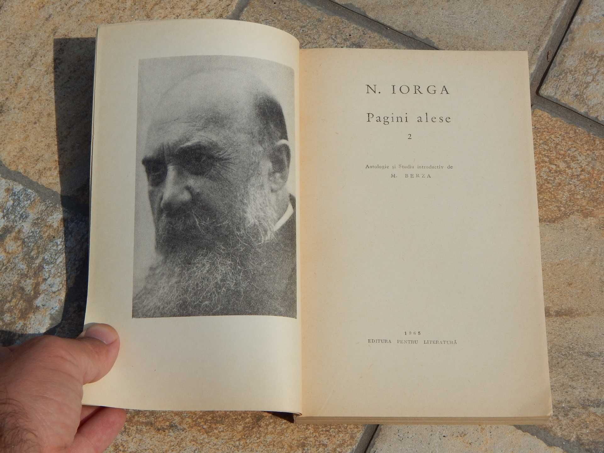 Pagini alese Nicolae Iorga set complet 2 volume Edit Literatura 1965